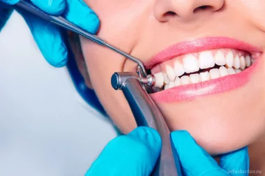 Специальная цена на чистку зубов для пациентов, посещающих г